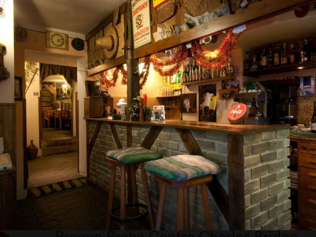 & Restaurant Tkalcovsky Dvur * Praha